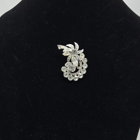 Eisenberg Ice Womens Clear Rhinestone Brooch Pin Silver Tone, Flower Curved Stem - Picture 11 of 11